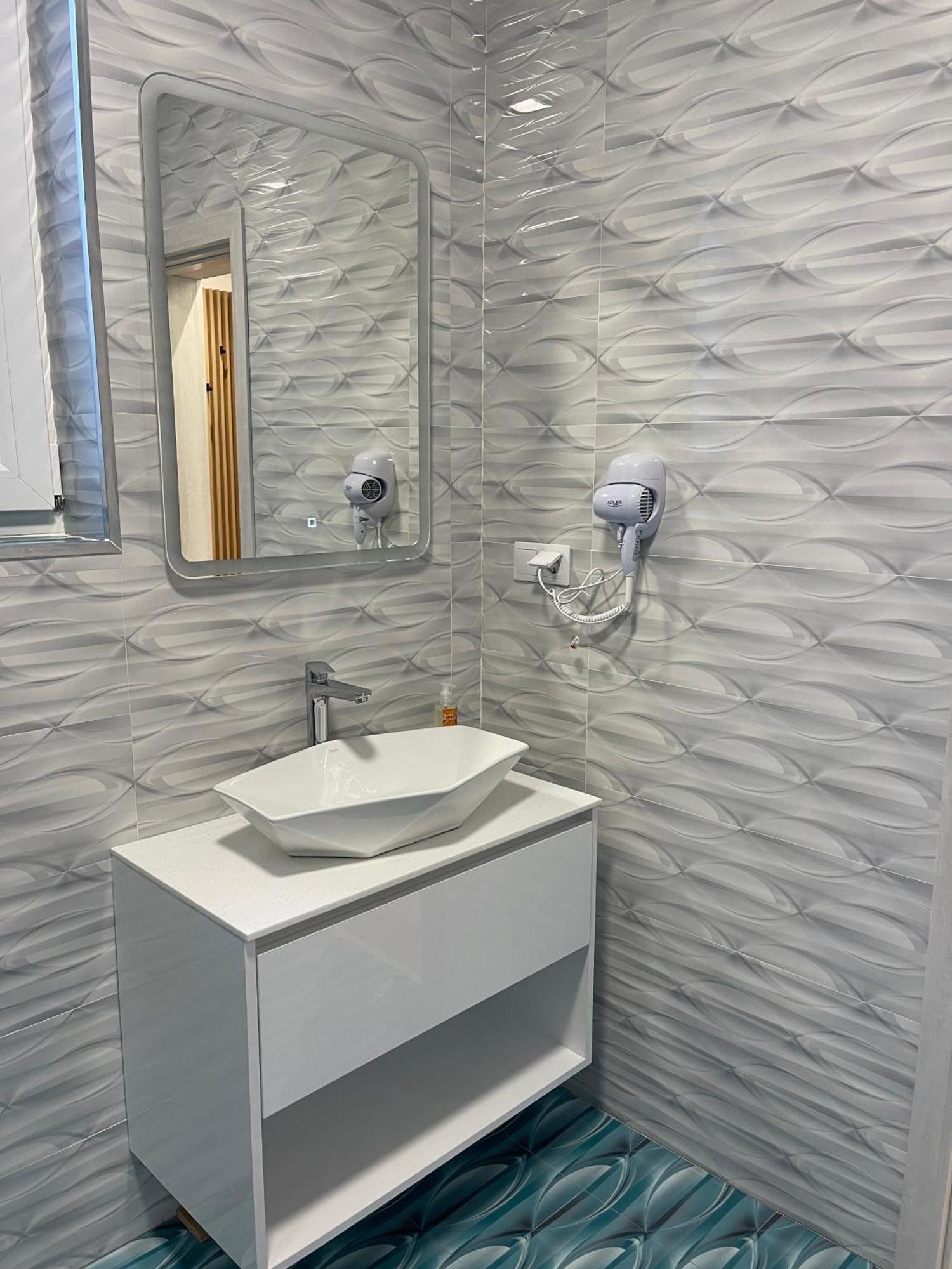 Prestige Suites - Cluj Luxury エクステリア 写真